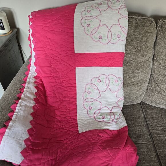 Vintage 1900s Quilt Pink White Hearts Prairie Point Binding Embroidered 90"x 76" - Picture 1 of 12